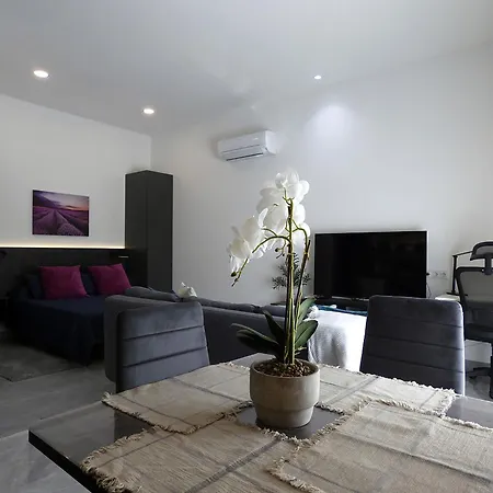 Ξενοδοχείο με διαμερίσματα Estacion 87 Smart Workation Y Relax Mediterraneo 3*